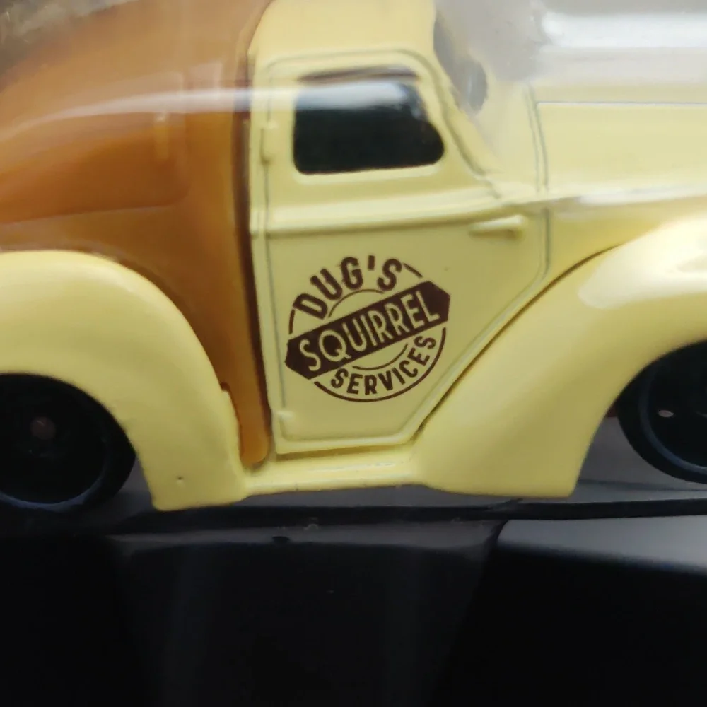 Disney/Pixar Hot Wheels Character Cars Dug From Up